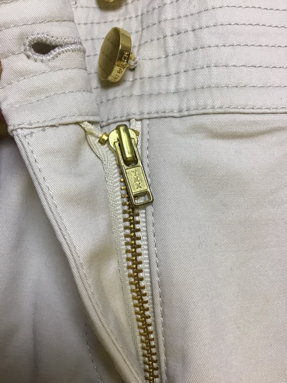 Tory Burch Cream High-Waist Ribbed Band Shorts with Gold Buttons - Picture 4 of 10